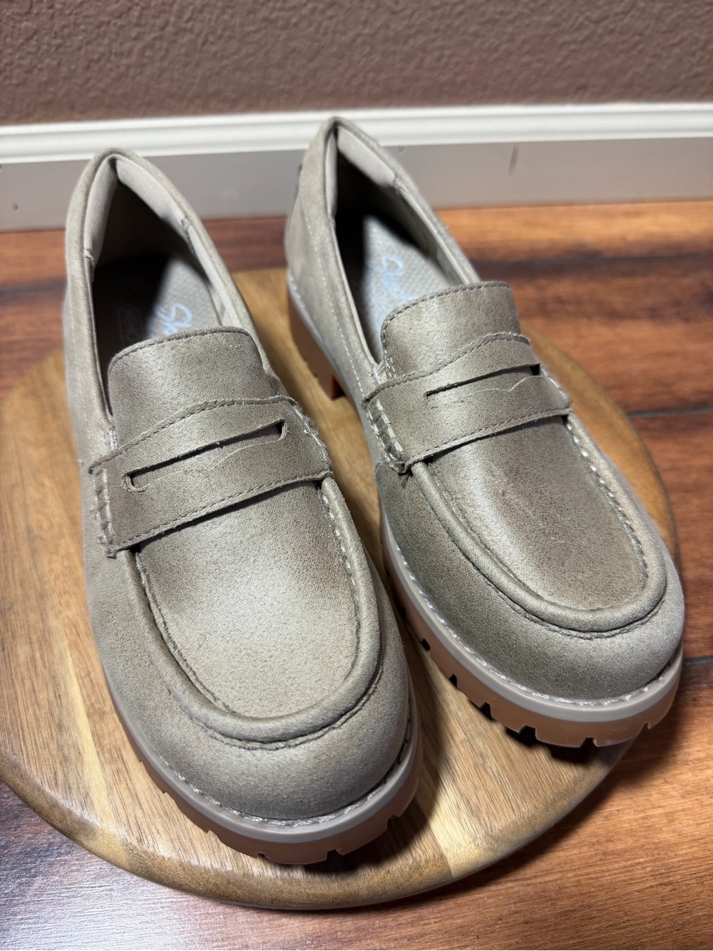 Skechers Taupe Faux Suede Lug Sole Air Cooled Memory Foam Loafers Size 6.5